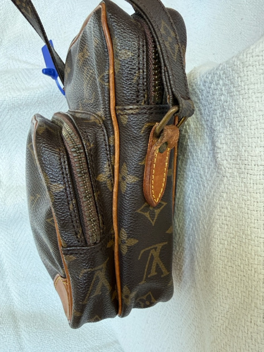 Louis Vuitton Monogram Canvas Messenger Bag in Brown and Tan - Picture 13 of 16